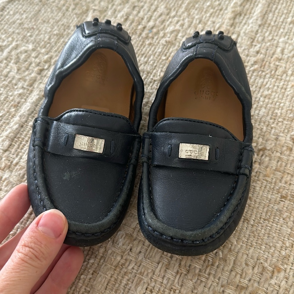 AUTH Gucci Toddler Leather Driver Moccasins Flats Metal Tag Logo